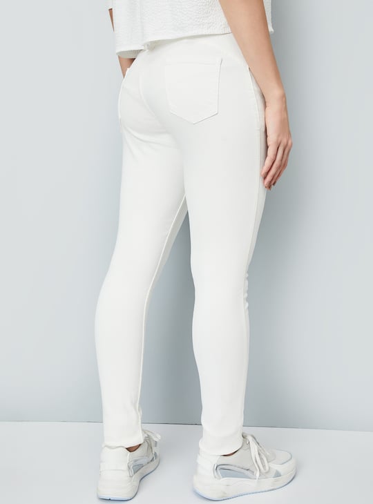 Women Solid Skinny Fit Push-Up Jeans