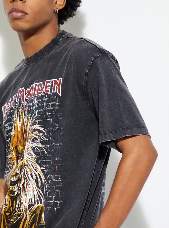 URB_N Men Iron Maiden Print Oversized T-shirt