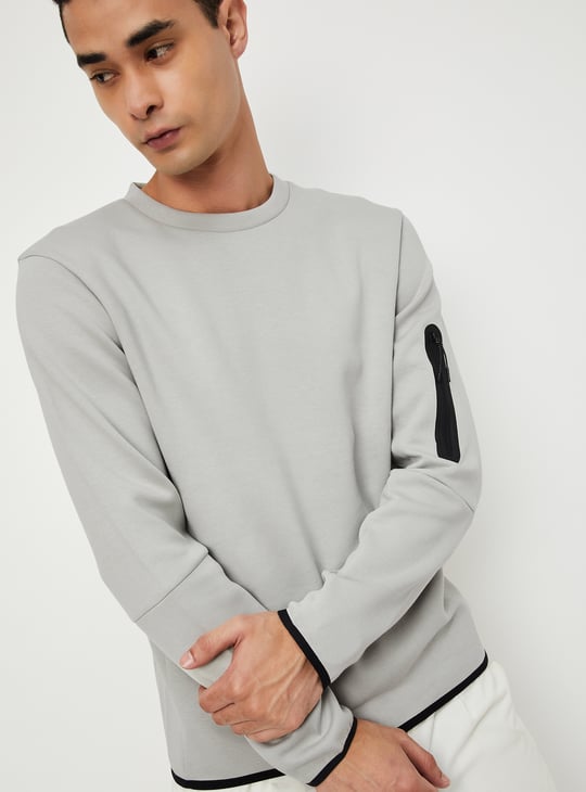 Men Solid Sweatshirt