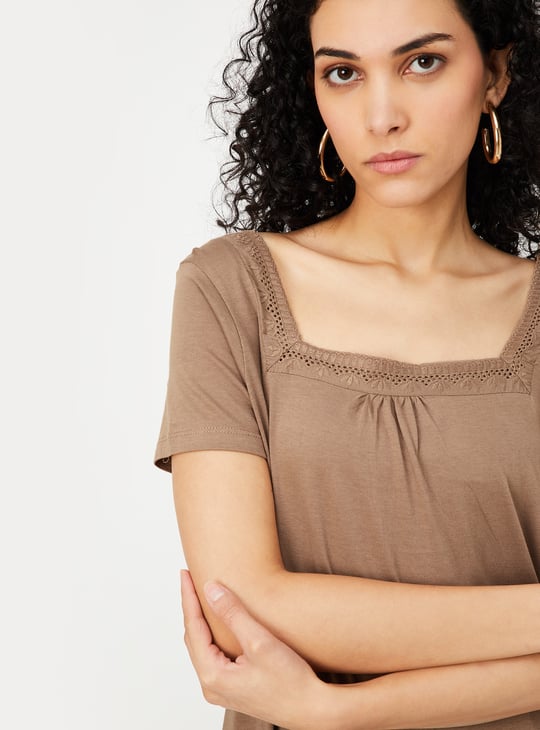 Women Solid Square Neck Top