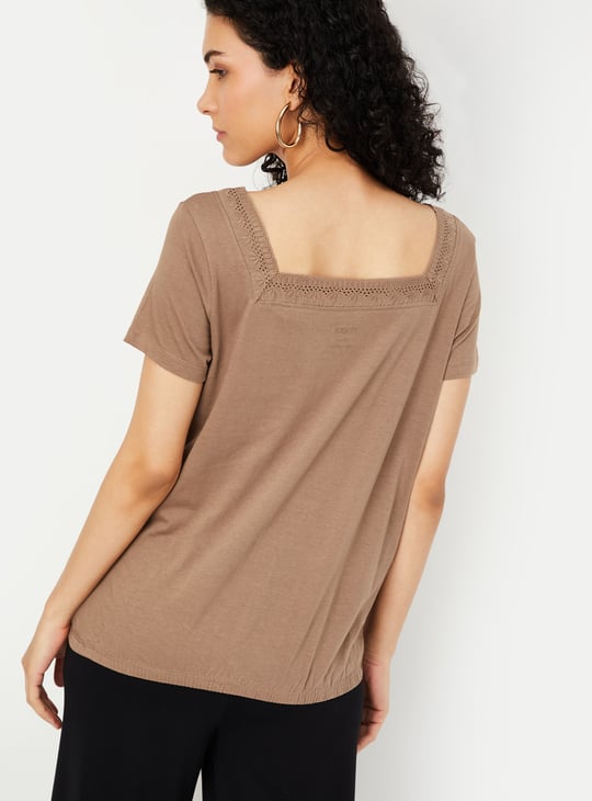 Women Solid Square Neck Top