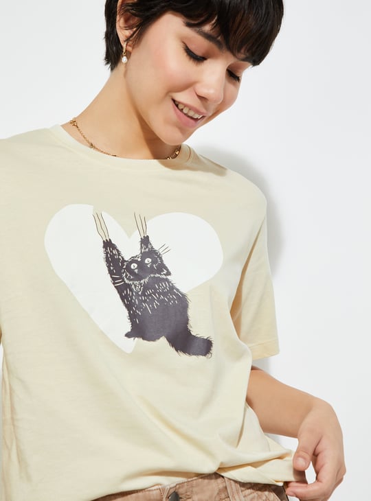 URB_N Women Printed Relaxed Fit T-shirt