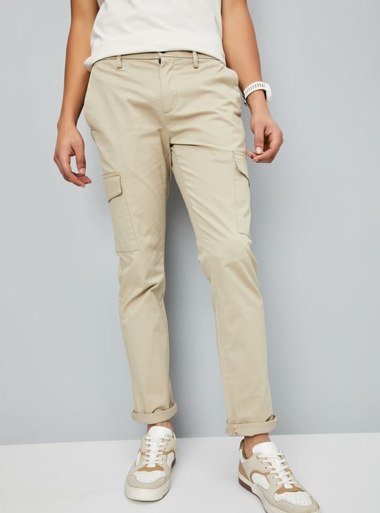 Men Solid Slim Fit Cargo Trousers
