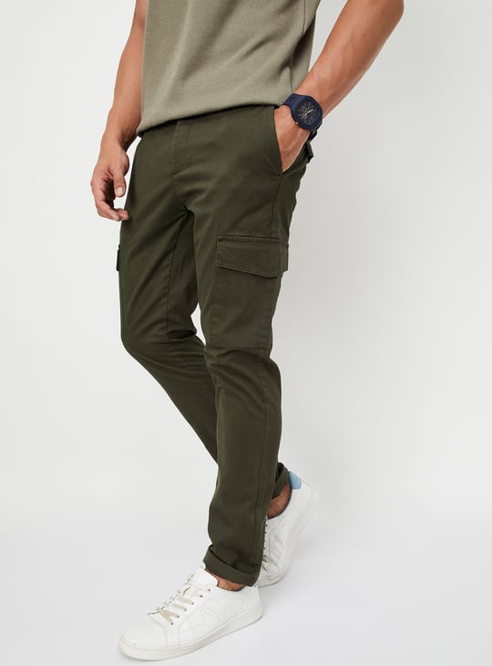 Men Solid Slim Fit Cargo Trousers