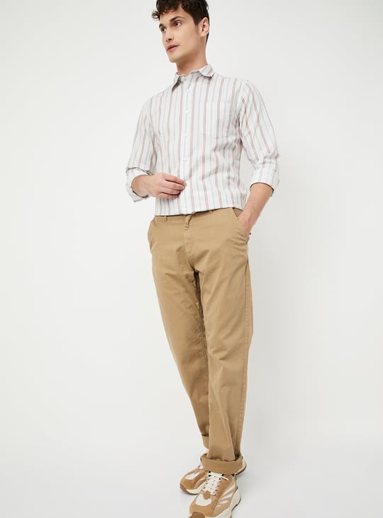 Men Solid Slim Fit Chinos