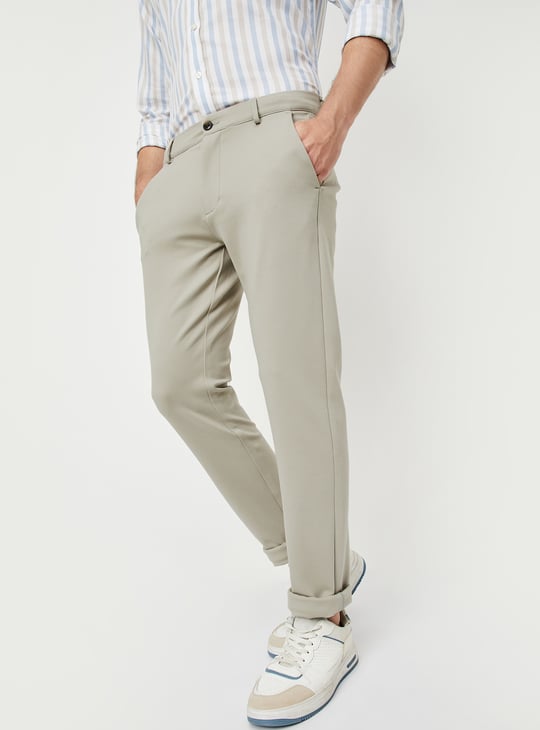 Men Solid Slim Fit Chinos