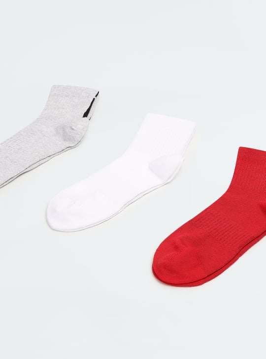 Women Assorted Ankle-Length Socks - Pack of 3