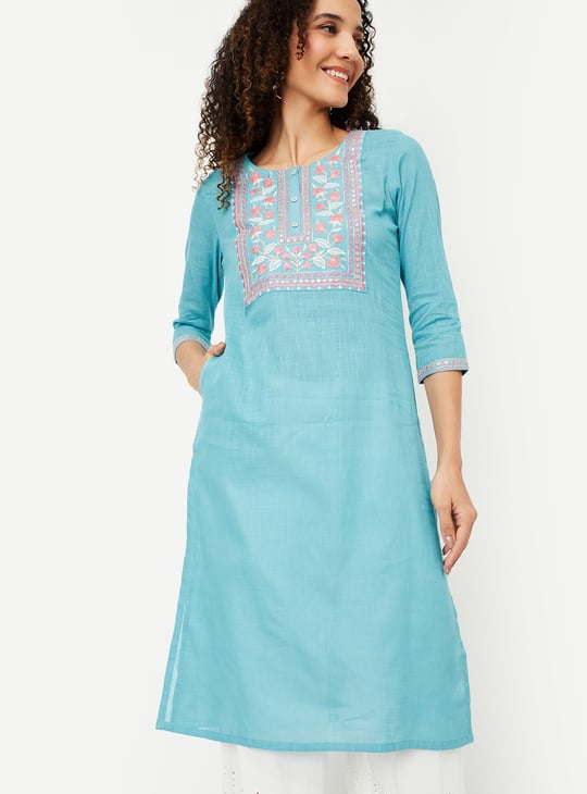 Women Embroidered Straight Kurta