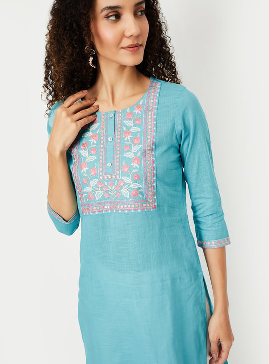 Women Embroidered Straight Kurta