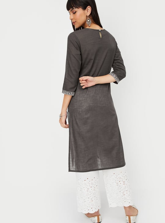 Women Embroidered Yoke Straight Kurta