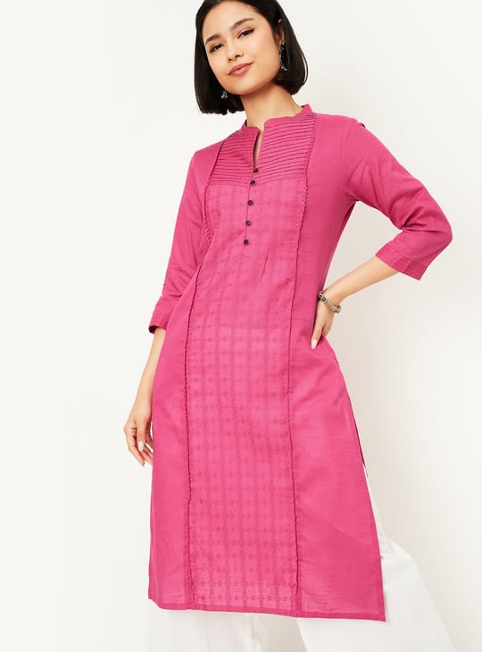Women Embroidered Straight Kurta