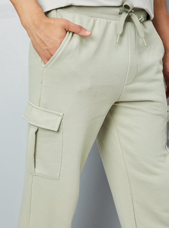 Men Solid Cargo Joggers