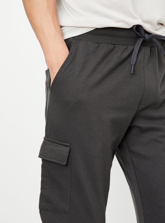 Men Solid Cargo Joggers