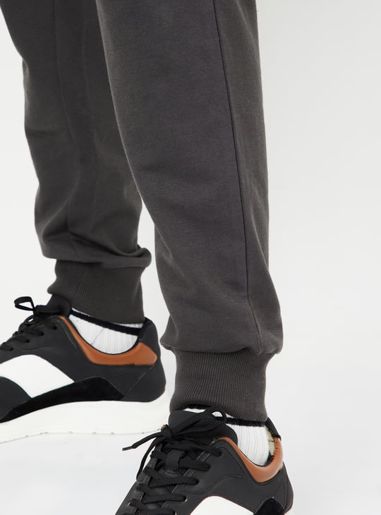 Men Solid Cargo Joggers