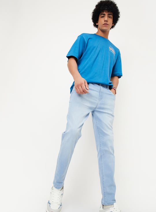 Men Carrot Fit Washed Jeans