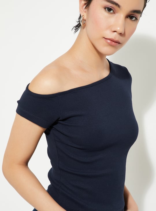Women Solid One-shoulder Top