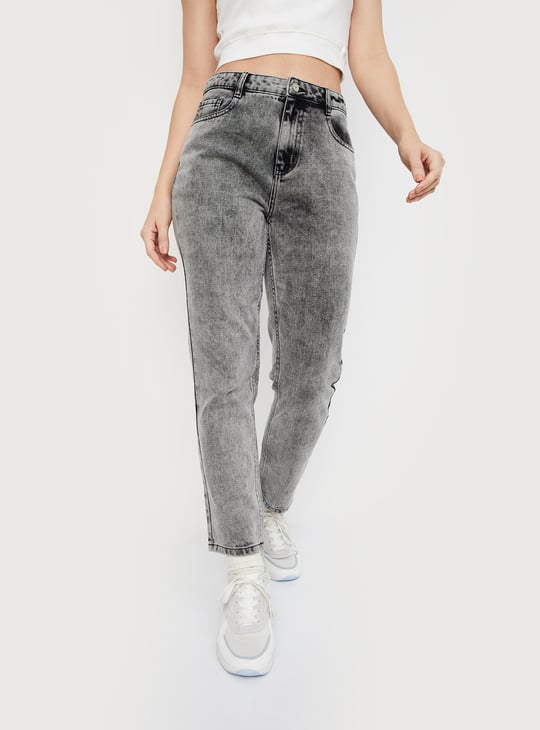 Women Washed Mom Fit Jeans