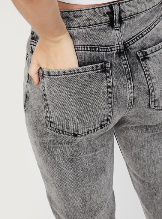Women Washed Mom Fit Jeans