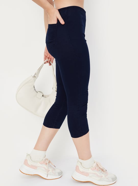 Women Solid Capri