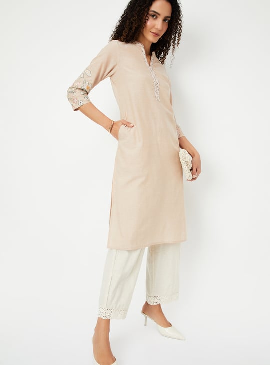 Women Embroidered Straight Kurta