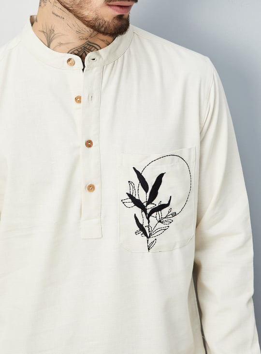 Men Pocket Embroidery Kurta