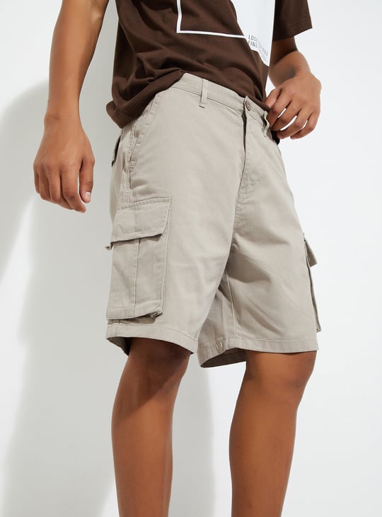 URB_N Men Solid Cargo Shorts