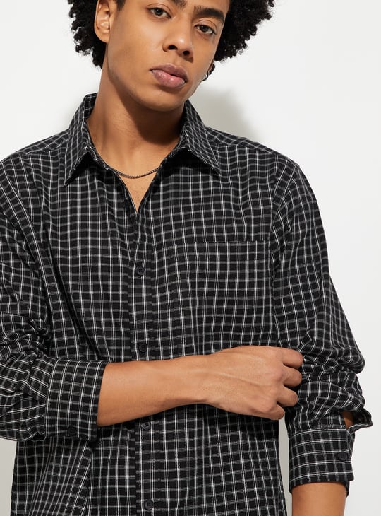 URB_N Men Checked Relaxed Fit Shirt