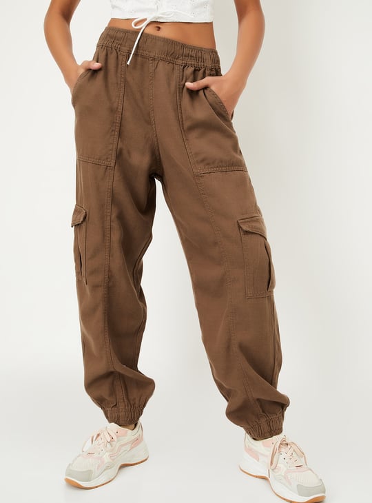 Women Textured Cargo Jogger Jeans