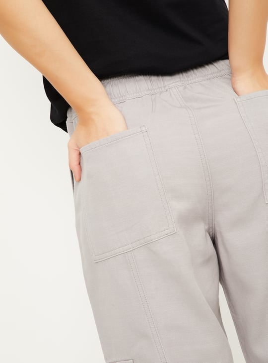 Women Textured Cargo Jogger Jeans