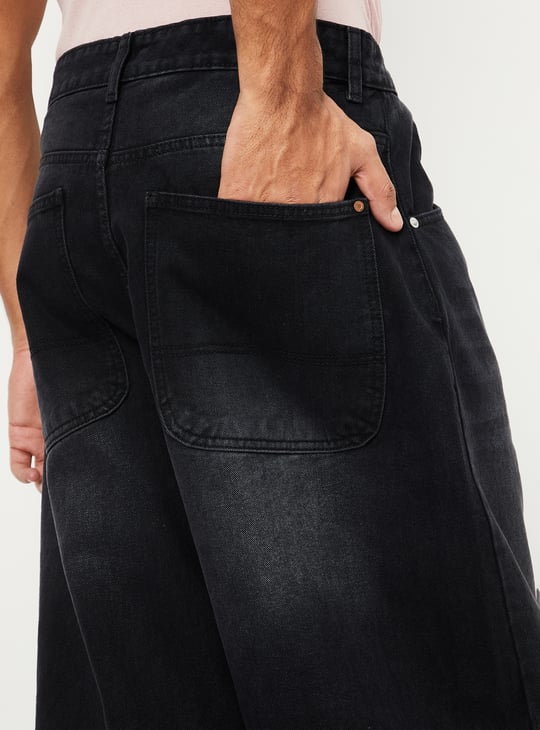 Men Washed Loose Fit Jeans
