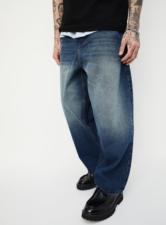 Men Washed Loose Fit Jeans