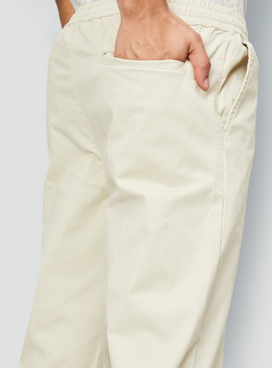 Men Solid Slim Fit Joggers