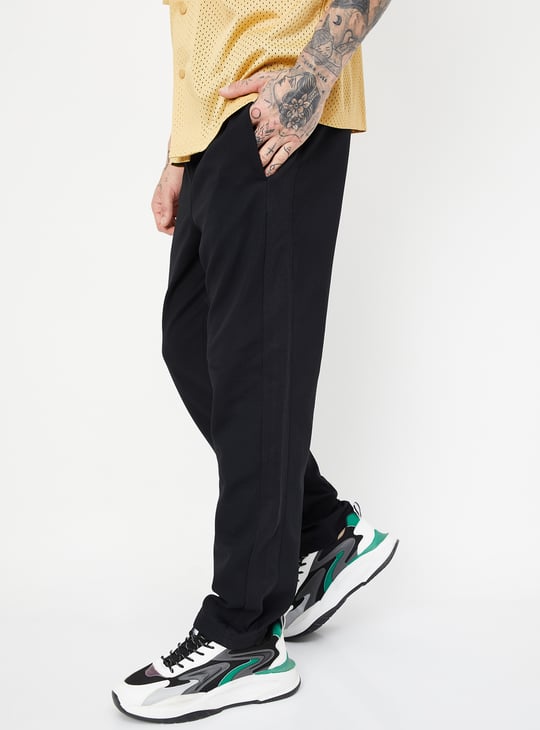 Men Knit Regular Fit Trackpant