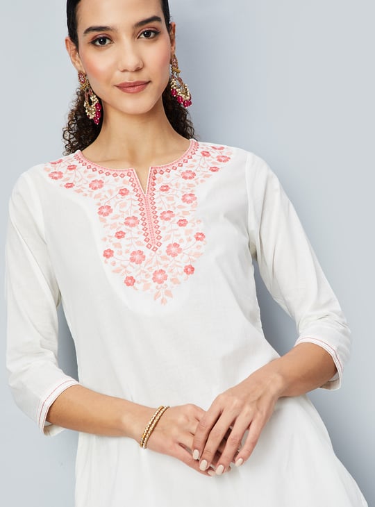 Women Embroidered Straight Kurta Set