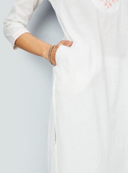 Women Embroidered Straight Kurta Set