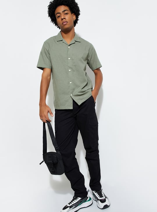 URB_N Men Textured Regular Fit Resort Linen Shirt