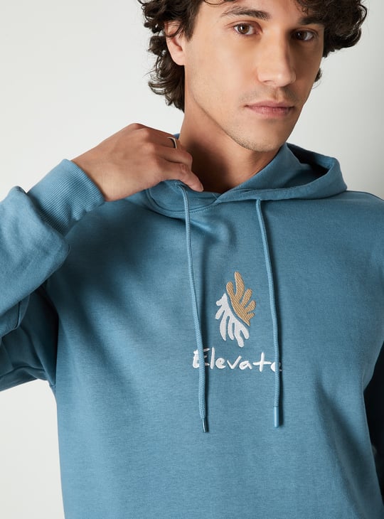 Men Back Applique Hooded Sweatshirt