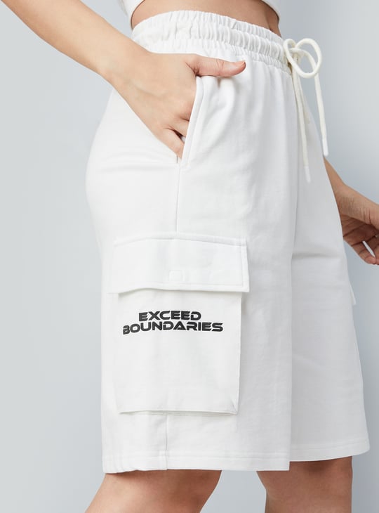 Women Solid Cargo Shorts