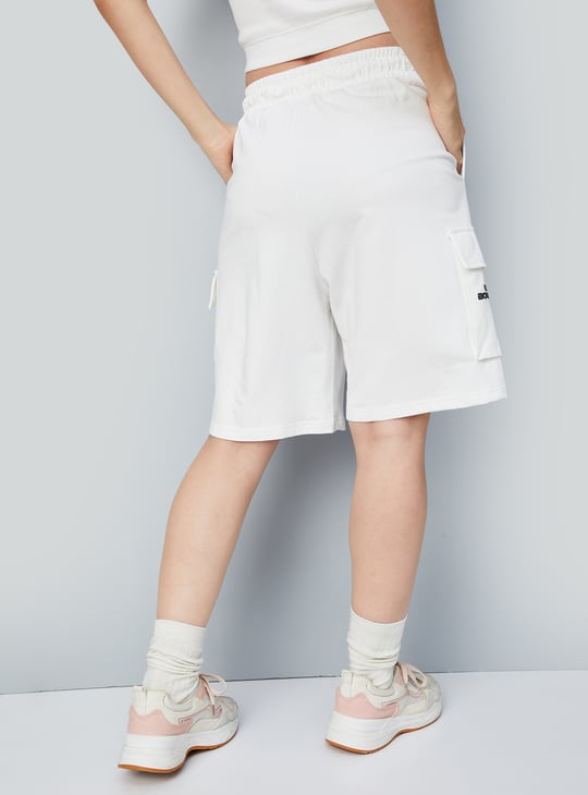 Women Solid Cargo Shorts
