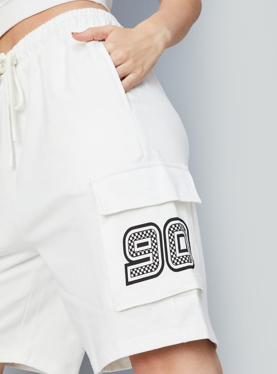Women Solid Cargo Shorts