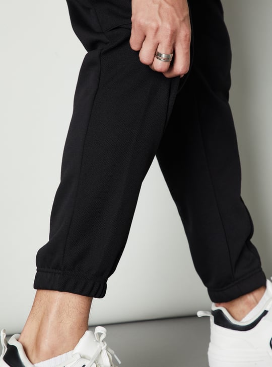 Men Solid Sports Cargo Joggers