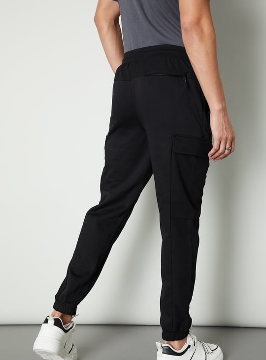 Men Solid Sports Cargo Joggers