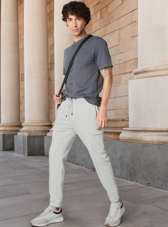 Men Solid Sports Cargo Joggers