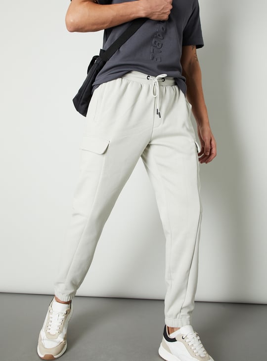 Men Solid Sports Cargo Joggers