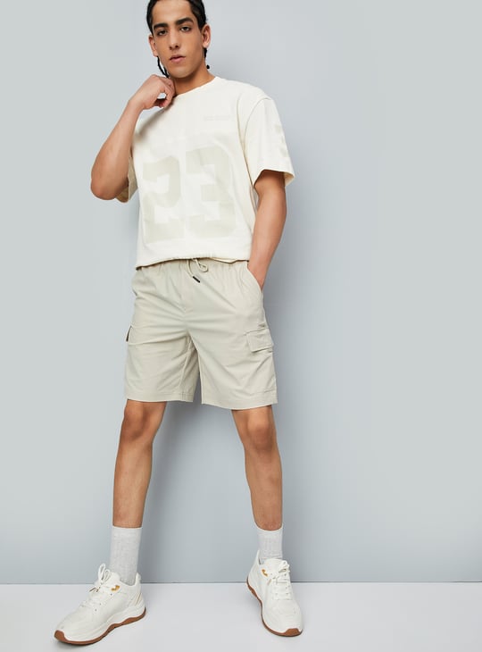 Men Solid Cargo Shorts