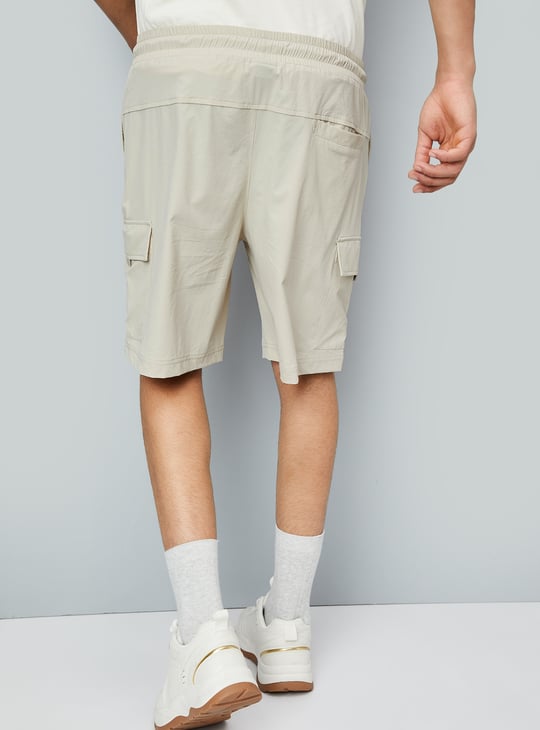 Men Solid Cargo Shorts