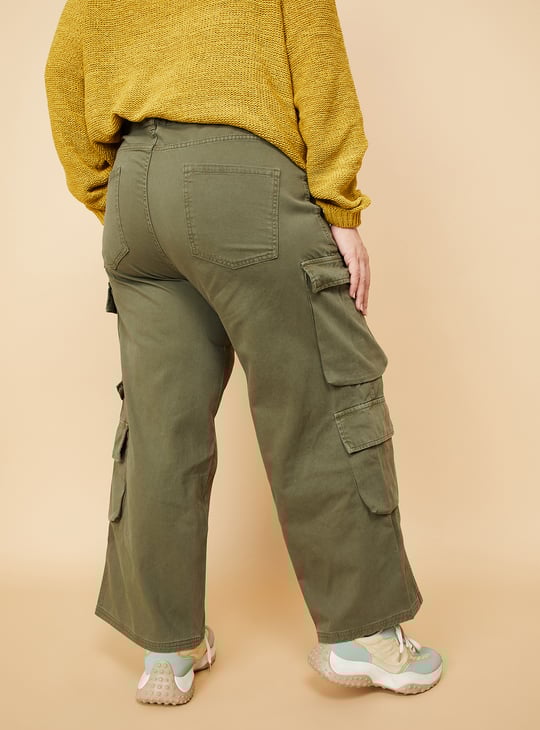 Women Solid Cargo Jeans