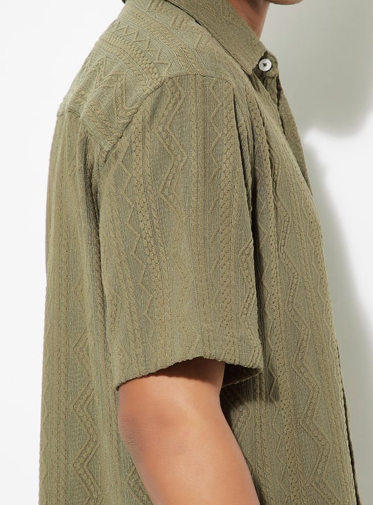 URB_N Men Embroidered Relaxed Fit Resort Shirt