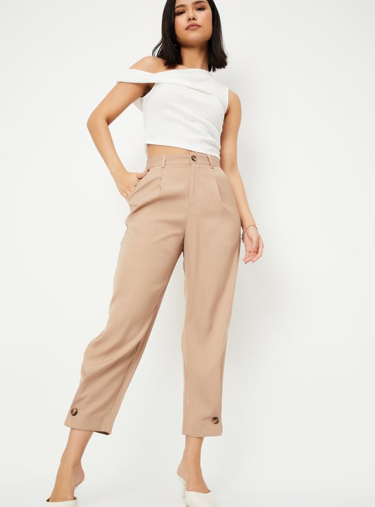 Women Solid Carrot Fit Trousers
