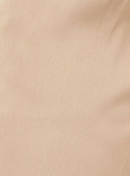 Women Solid Carrot Fit Trousers